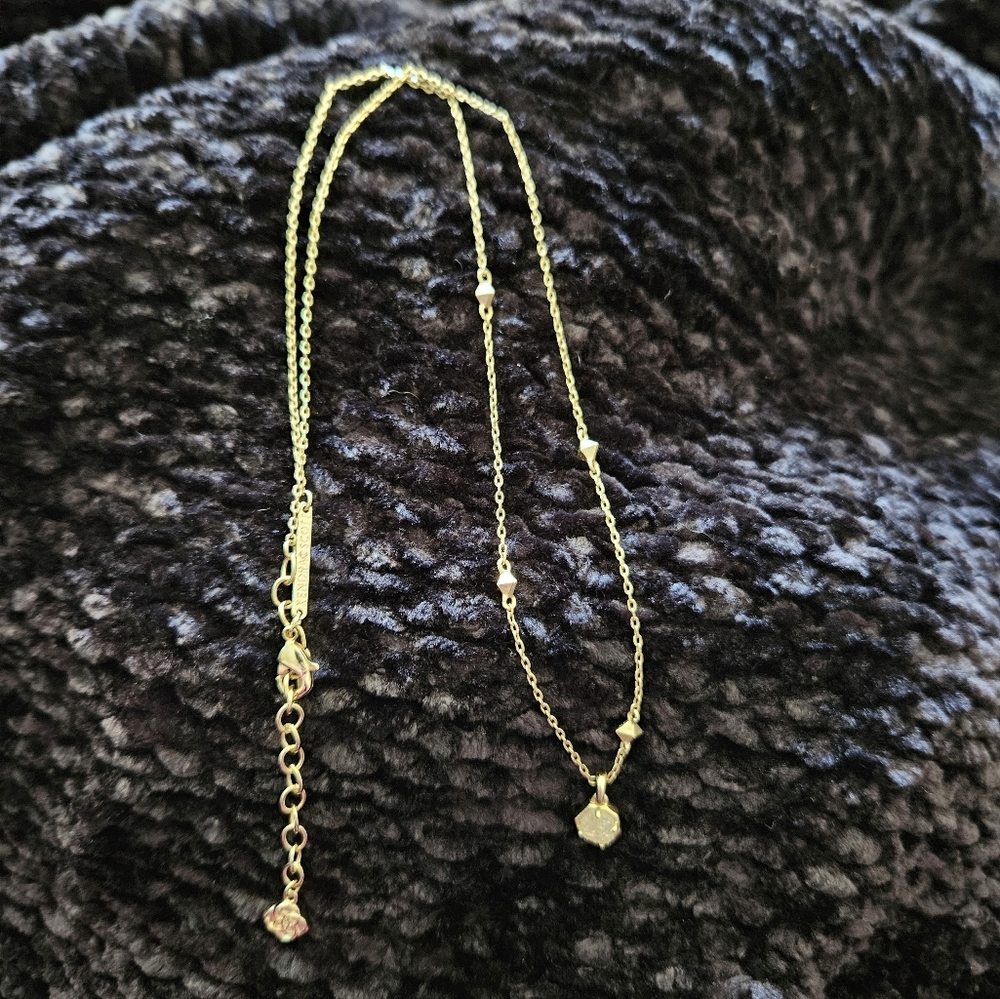 Kendra Scott Necklace